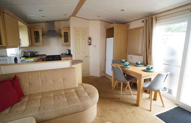3 Bedroom Family van , Linen inc Pets go Free - Photo 6