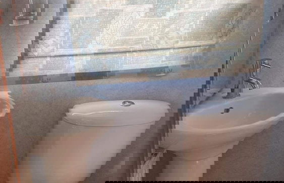 3 Bedroom Family van , Linen inc Pets go Free - Photo 11