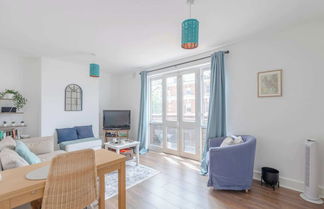 Foto 3 - Bright & Calming 1BD Flat - Islington