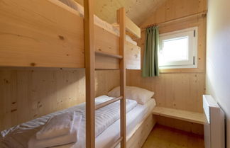 Photo 3 - Attractive Chalet With Sauna