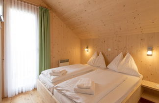 Photo 2 - Attractive Chalet With Sauna