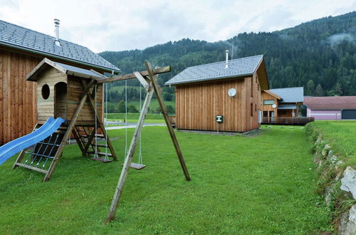 Foto 18 - Attractive Chalet With Sauna