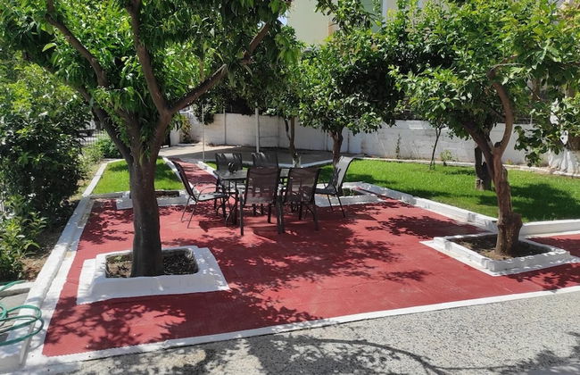 City Apartment w 3 BR Spacious Yard - Foto 1