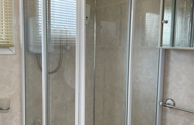 Chalet No 30 - Holiday Home From Home! - Photo 11