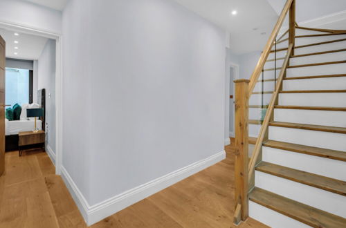 Photo 10 - Three Bed Spacious Apartment in Dalston