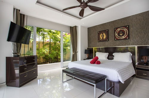 Photo 4 - Spacious Tri-Level Pool Villa Dragon C