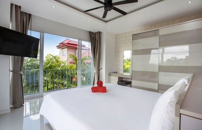 Spacious Tri-Level Pool Villa Dragon C - Photo 5