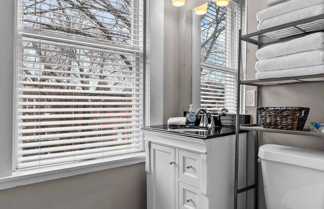 Designer Home in Shaw Right Side - JZ Vacation Rentals - Foto 22