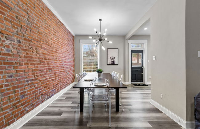 Designer Home in Shaw Right Side - JZ Vacation Rentals - Foto 14