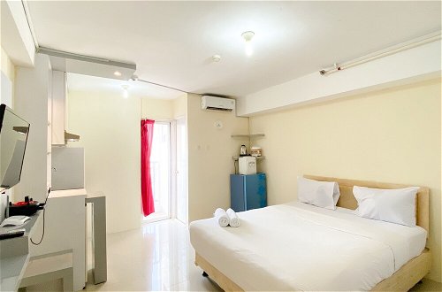 Foto 1 - Comfort And Strategic Studio At Bassura City Apartment