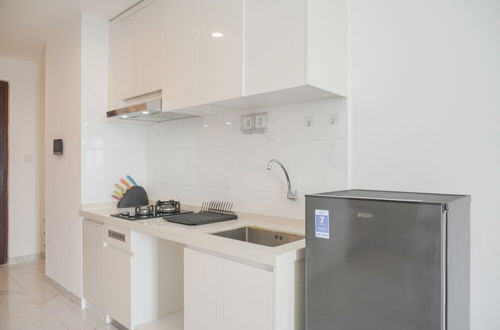 Foto 8 - Comfort And Modern Look 2Br At Sky House Bsd Apartment