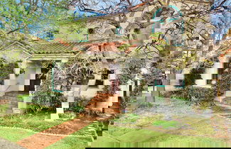 Foto 1 - Belmont Heights Retreat Stunning Gardens