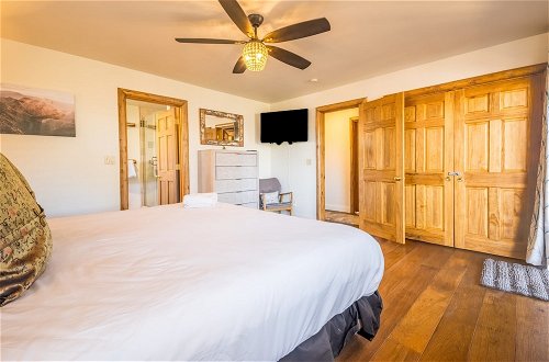 Foto 42 - Angels Camp Lodge by Avantstay Log Style Home w/ Game Room & Hot Tub in Great Location