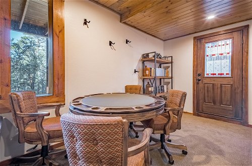 Foto 24 - Angels Camp Lodge by Avantstay Log Style Home w/ Game Room & Hot Tub in Great Location
