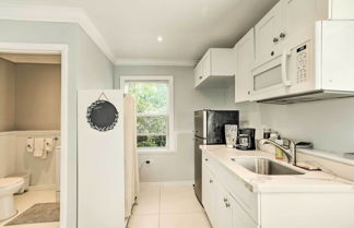 Photo 3 - Cozy West Palm Beach Studio - 1/2 Mi to Ocean