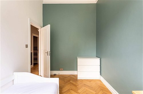Foto 6 - Newly Renovated Two Bedroom Kensington Flat