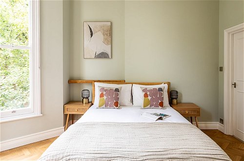 Foto 9 - Newly Renovated Two Bedroom Kensington Flat