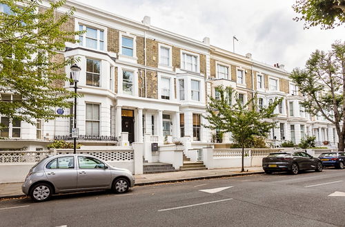 Photo 43 - Newly Renovated Two Bedroom Kensington Flat