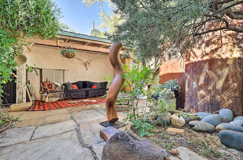 Photo 4 - Centrally Located Santa Fe Studio Near Town