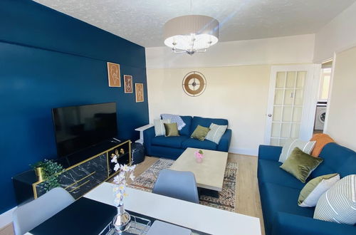 Foto 13 - Family 4-bed Apartment in Dawlish With Sea View