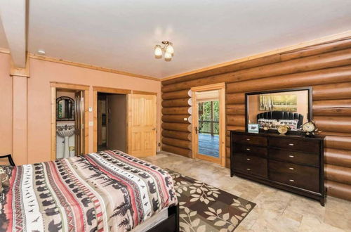 Photo 2 - Eagle Ridge Retreat by Avantstay Gorgeous Big Bear Cabin w/ Views