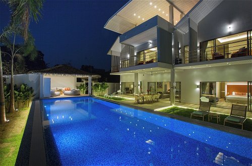 Photo 10 - 5-bdr luxury villa at a villa resort