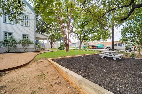 Photo 32 - Updated Marble Falls Apartment w/ Private Porch