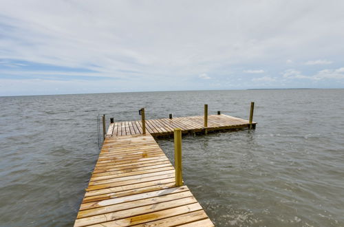 Foto 9 - Carrabelle Retreat w/ Boat Dock + Views of Gulf