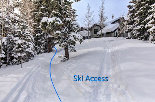 Photo 38 - KBM Resorts Ski out and Easy Walk Back, Common Hot Tub, Parking, in Silver Lake Deer Valley