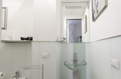 Photo 29 - Stylish Apartment Close To Piazza Navona