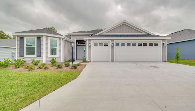 Photo 1 - Updated Villages Retreat w/ Screened Patio