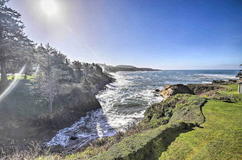 Photo 2 - Idyllic Coastal Haven - Whale Watch in Depoe Bay