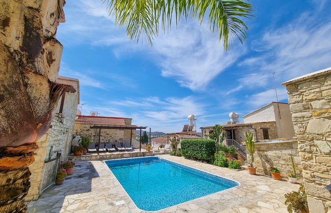 Aphrodite's Pool Retreat - Photo 31