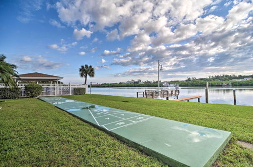 Foto 10 - Sunny Indian Shores Condo w/ Balcony & Views