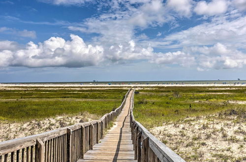 Foto 10 - Dauphin Island Condo w/ Pool, Balcony & Ocean View