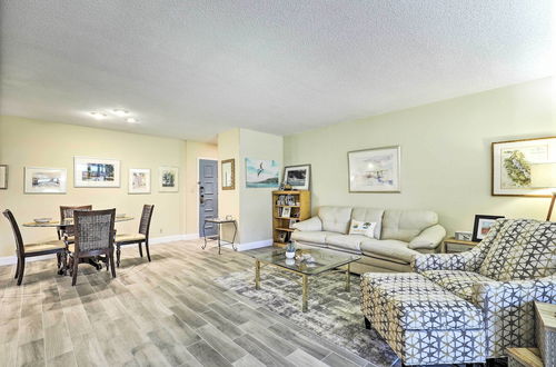 Photo 4 - Large Tampa-area Condo - 15 Mi Clearwater Beach