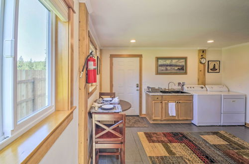 Foto 18 - Cozy Sequim Condo: Olympic Discovery Trail Access