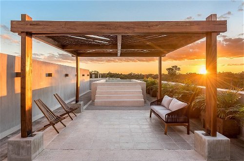 Photo 17 - Great Located Spacious Loft W/amazing Rooftop Pool