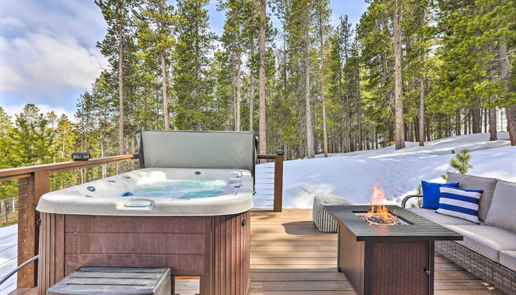 Photo 1 - Modern Private Mtn. Retreat w/ Hot Tub & Fire Pit