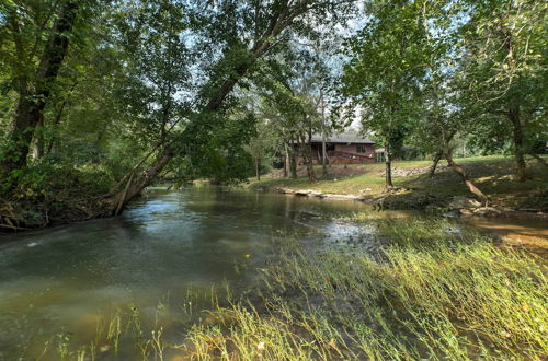 Photo 19 - Creekfront Cabin Near Chattanooga w/ Hot Tub