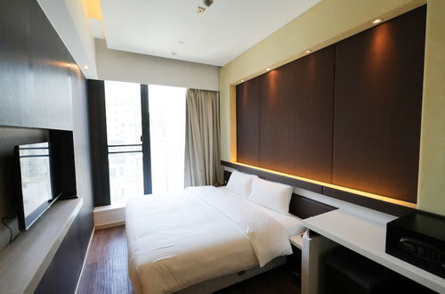 Photo 3 - Epoch Hotel