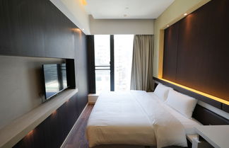 Photo 2 - Epoch Hotel