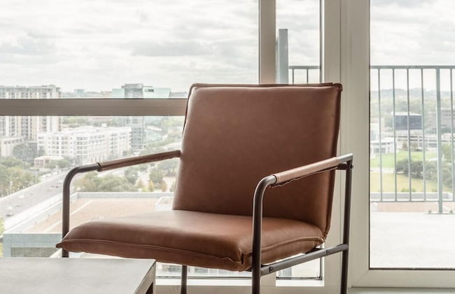 Austin Breathtaking 1BD 1BA 2nd Street District Apartment - Photo 7