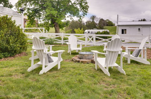 Foto 7 - Quiet Farmhouse on 77 Acres Near Shenandoah River