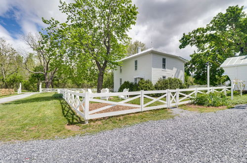 Foto 13 - Quiet Farmhouse on 77 Acres Near Shenandoah River