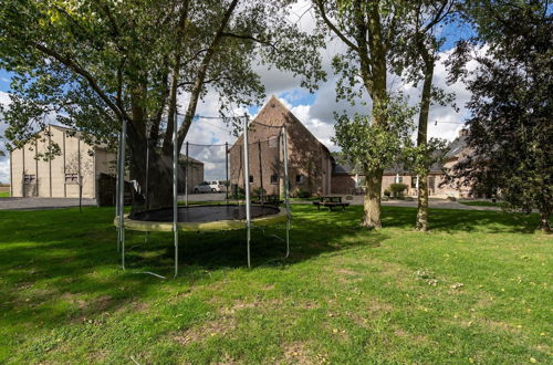 Photo 29 - Spacious Holiday Home With Pond in Poperinge