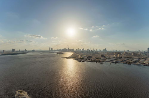 Photo 23 - Maison Privee - Trendy Apt on the Creek with Superb Dubai Skyline Vw