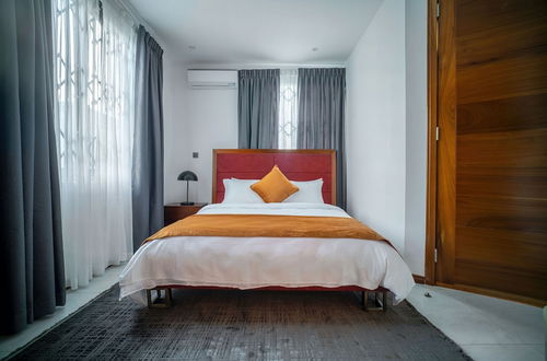 Photo 3 - Alexander Palace Hotel Apartment