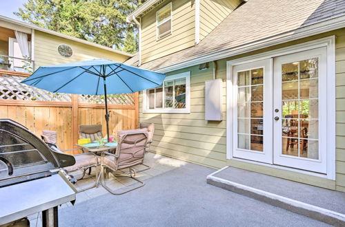 Photo 2 - Family-friendly Kirkland Home ~ 1 Mi to Dtwn