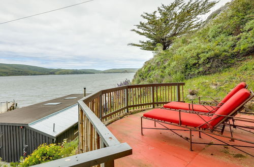 Foto 15 - Waterfront Cottage on Tomales Bay w/ Dock & Views